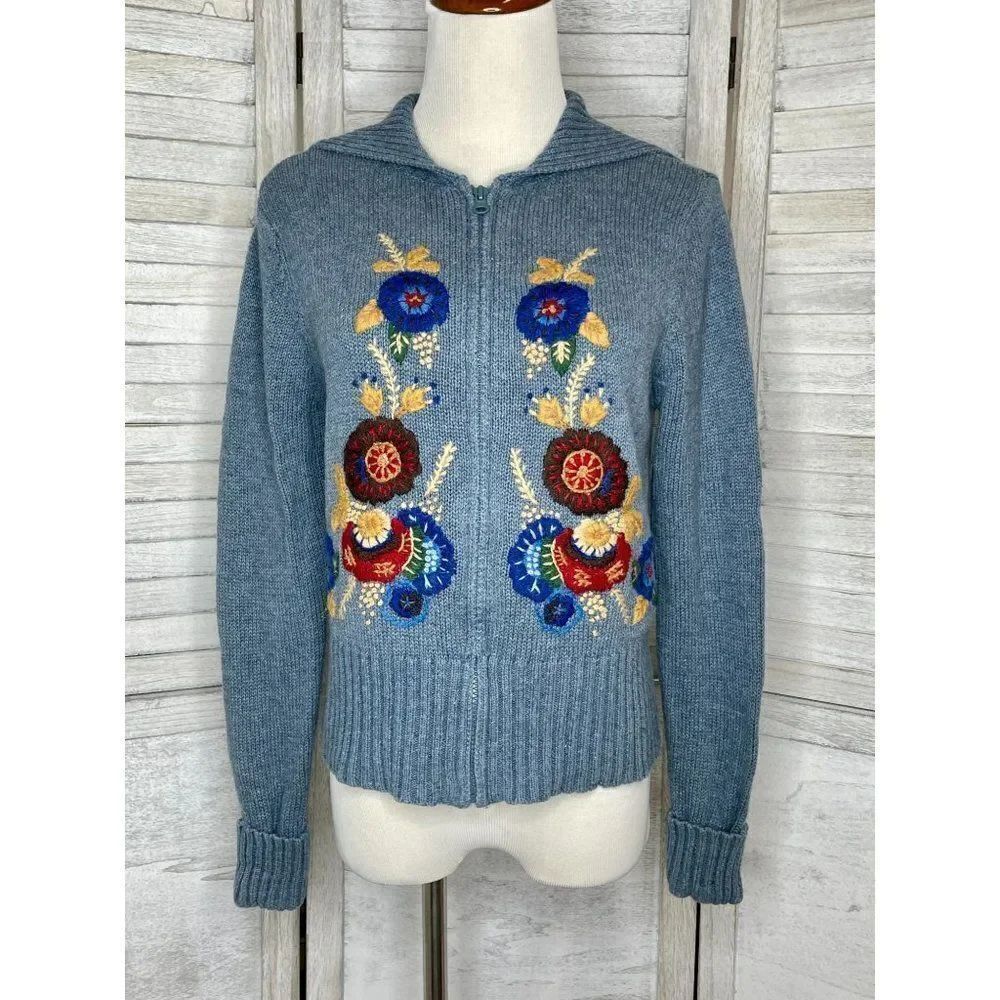 VICTORIA JONES Blue Floral Embroidered Zip Front Sweater Size Petite Small